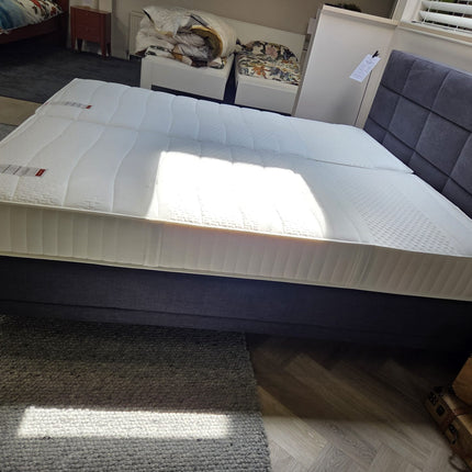 Beddelicious BM200 matrassen, medium en stevig, incl. extra soepele schouderzone!  showmodellen
