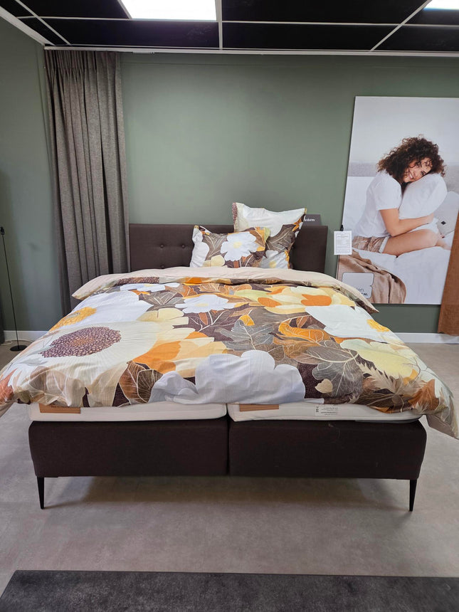 Ledorm, Showmodel Boxspring incl. Capiton hoofdbord en Angelo poten, geen matrassen!